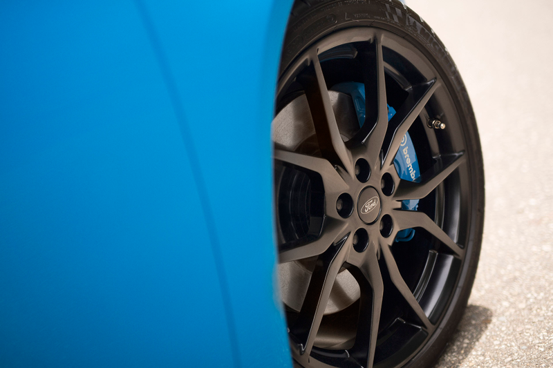 Illustration for article titled What's Up With The Ford Focus RS' Drift-Ready Road Tires Anyway?